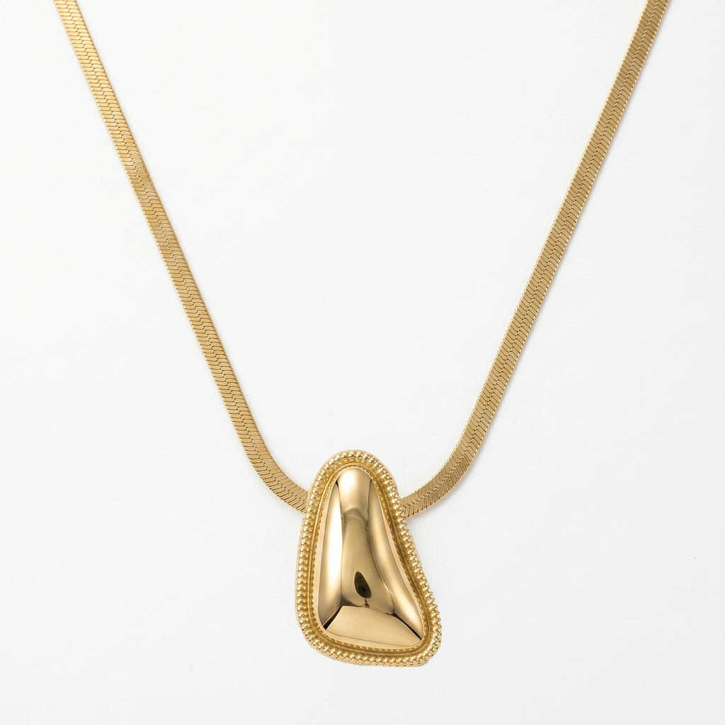 QIAOREN 11835 Stainless Steel Gold Herringbone Chain Necklace Irregular Teardrop Pendant Adjustable Women Jewelry