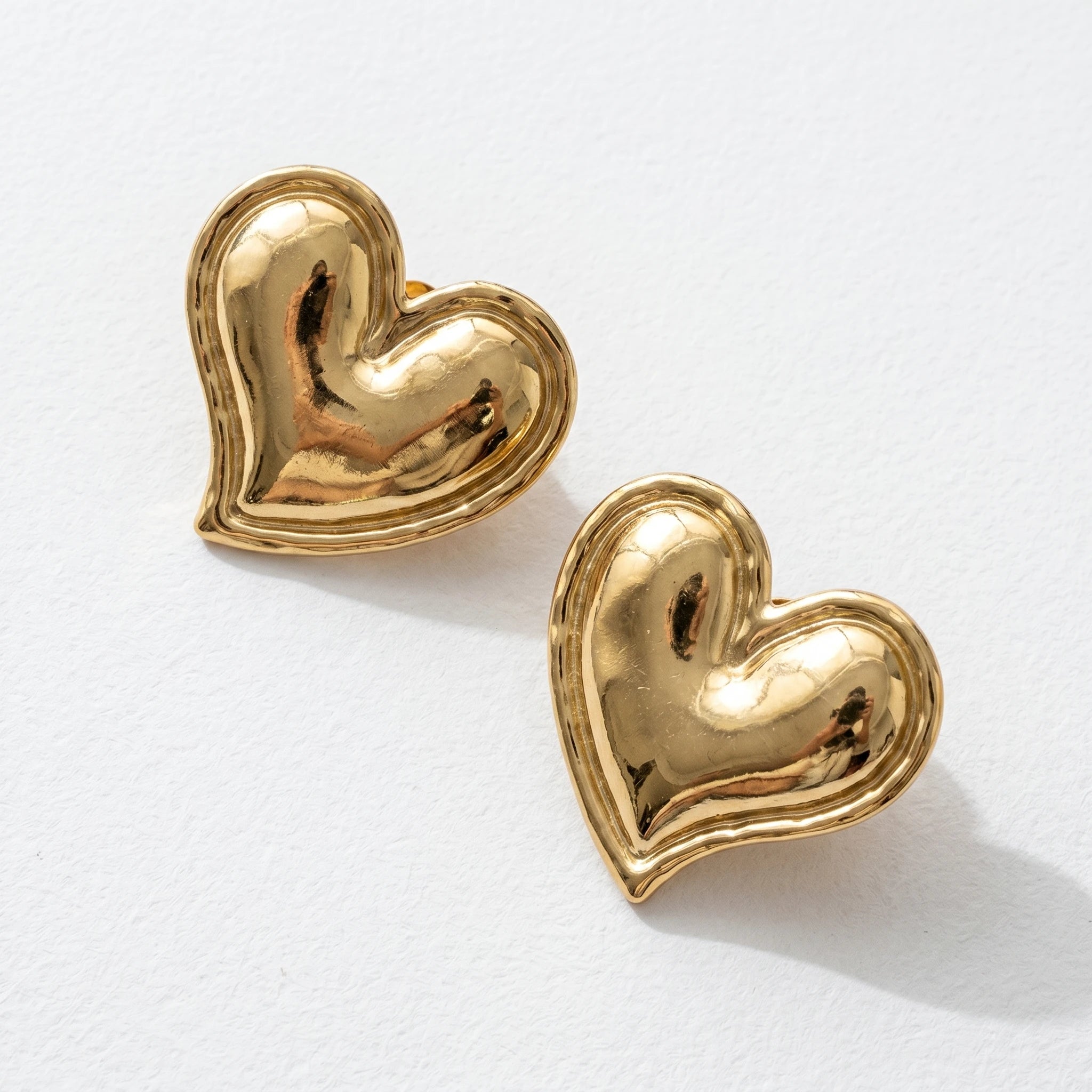 QIAOREN 11198 Luxury Puffy Heart Stud Earrings Gold Stainless Steel Romantic Statement Jewelry for Women