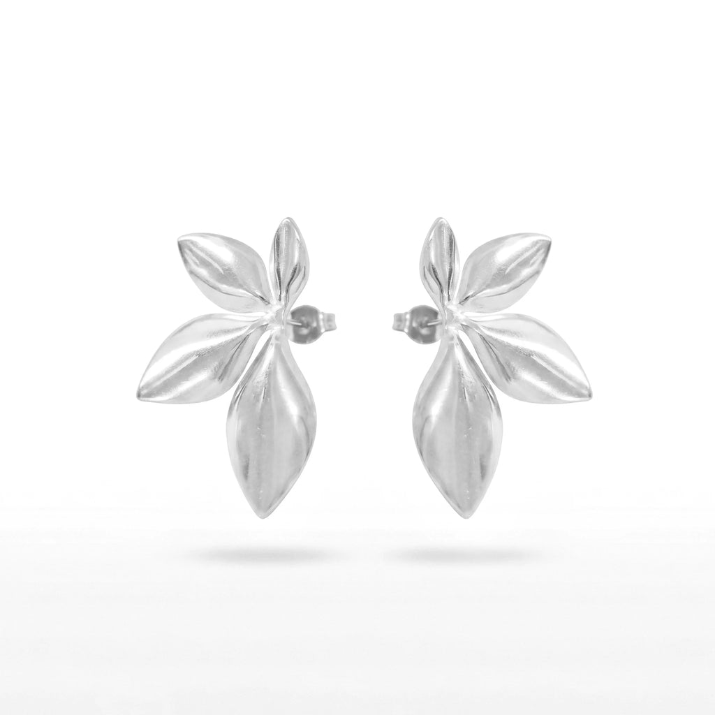 QIAOREN 11768 18K Gold Plated Stainless Steel Four Leaf Stud Earrings Minimalist Nature Leaf Jewelry Gift for US European Women