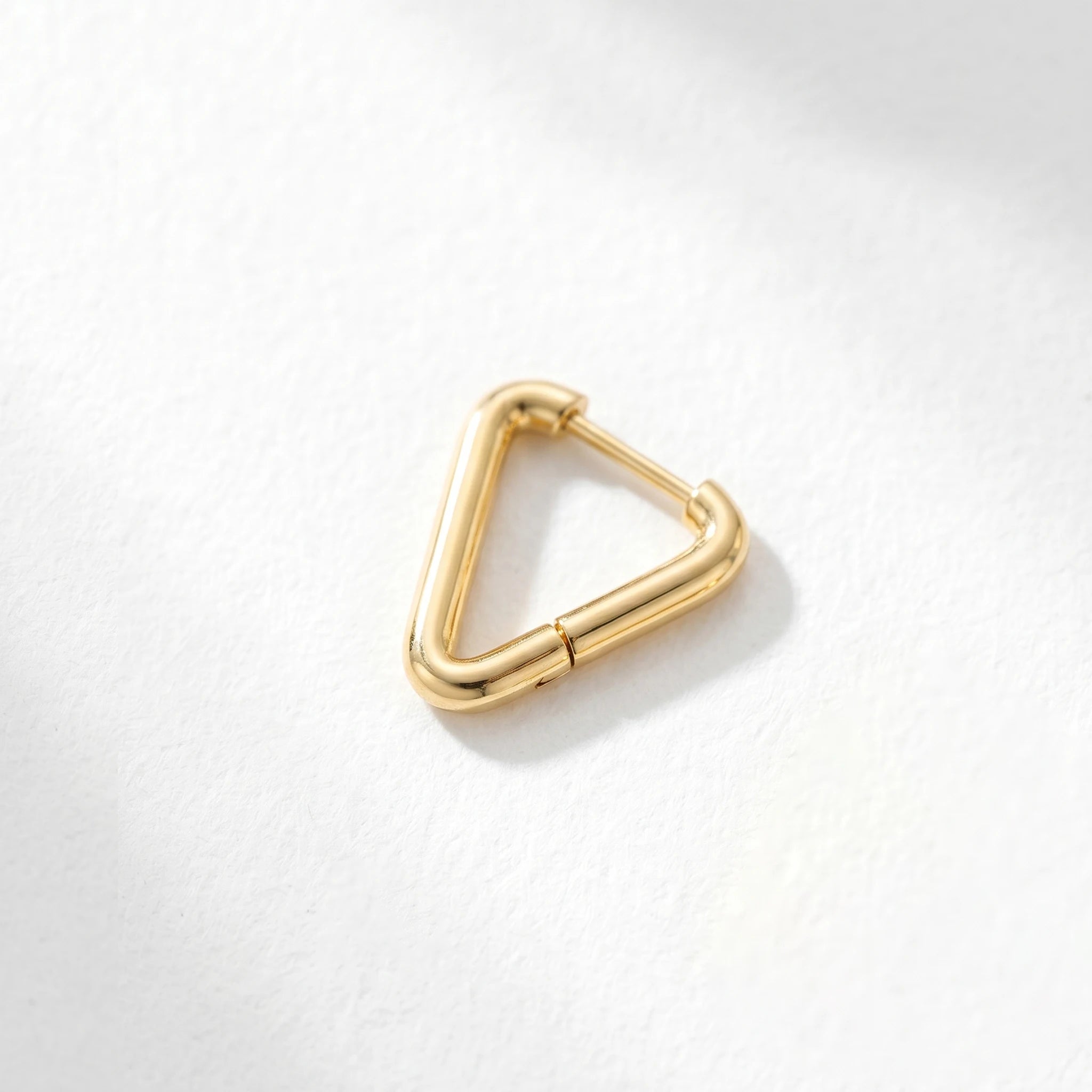 QIAOREN 12585 Dainty Shiny V Shape Geometric Huggie Earrings 316L Stainless Steel No Fade Gold Plated Hoop Jewelry Gift