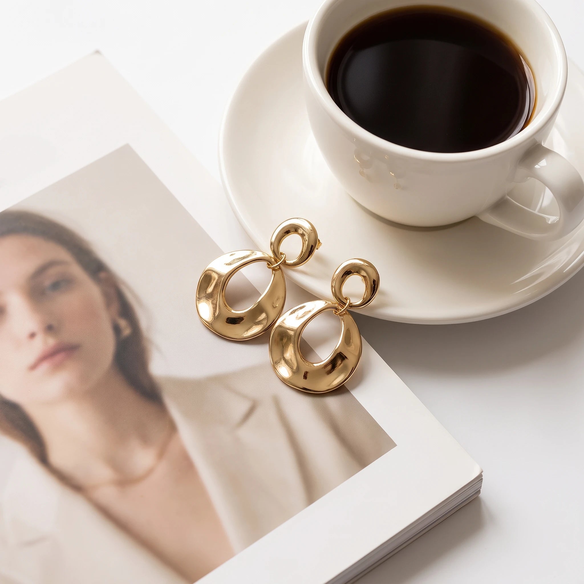 QIAOREN 14545 Two Link Organic Oval Drop Stud Earrings,Thick Tube Interlinked Dangle Earrings, Hypoallergenic Statement Jewelry