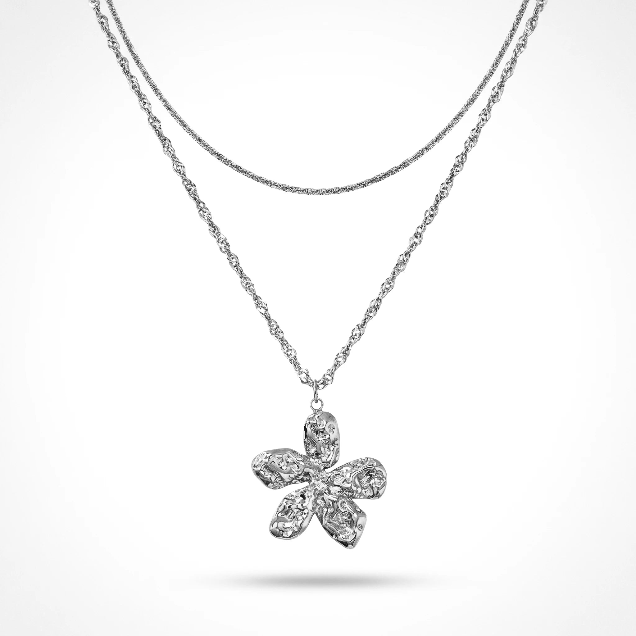 QIAOREN 11696 Minimalist Hammered Flower Pendant Necklace 18K Stainless Steel Double Layered Twist Chain