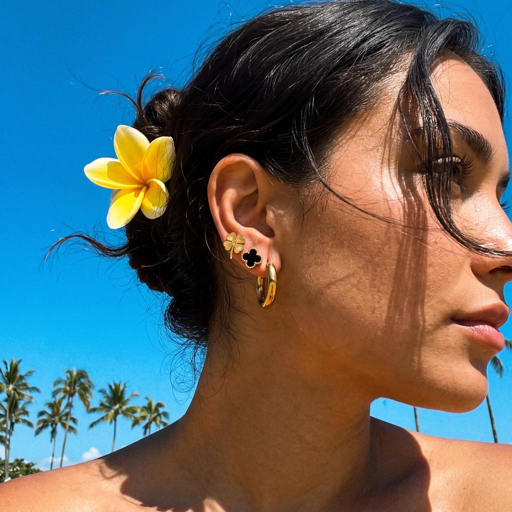 QIAOREN 14462 3 Pair Gold Stainless Steel Earrings Set, Textured Clover Studs, Black Enamel Clover Studs & Chunky Earrings