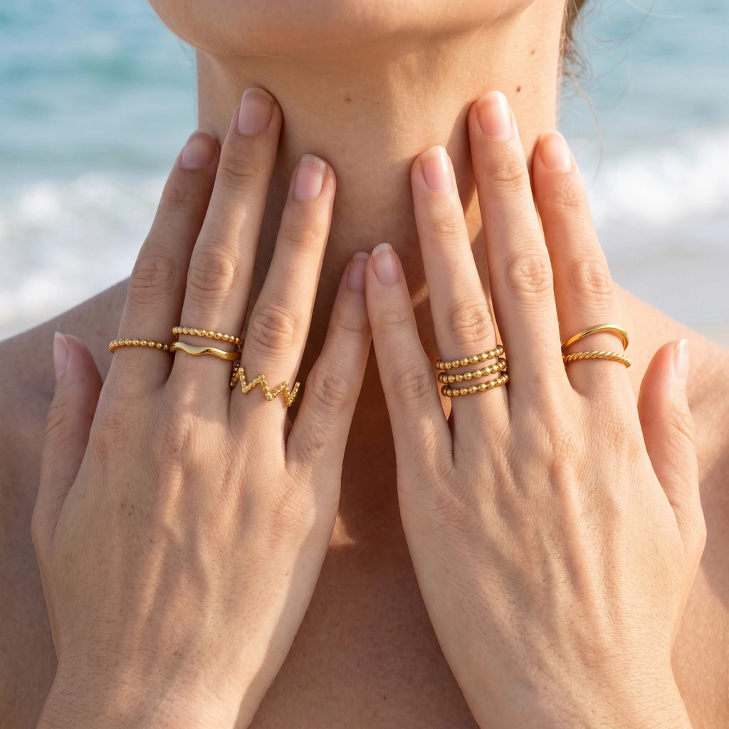 QIAOREN 13091-95 5Pcs 18K Gold Plated Stainless Steel Open Ring Set, Adjustable Stackable Heart Finger Rings