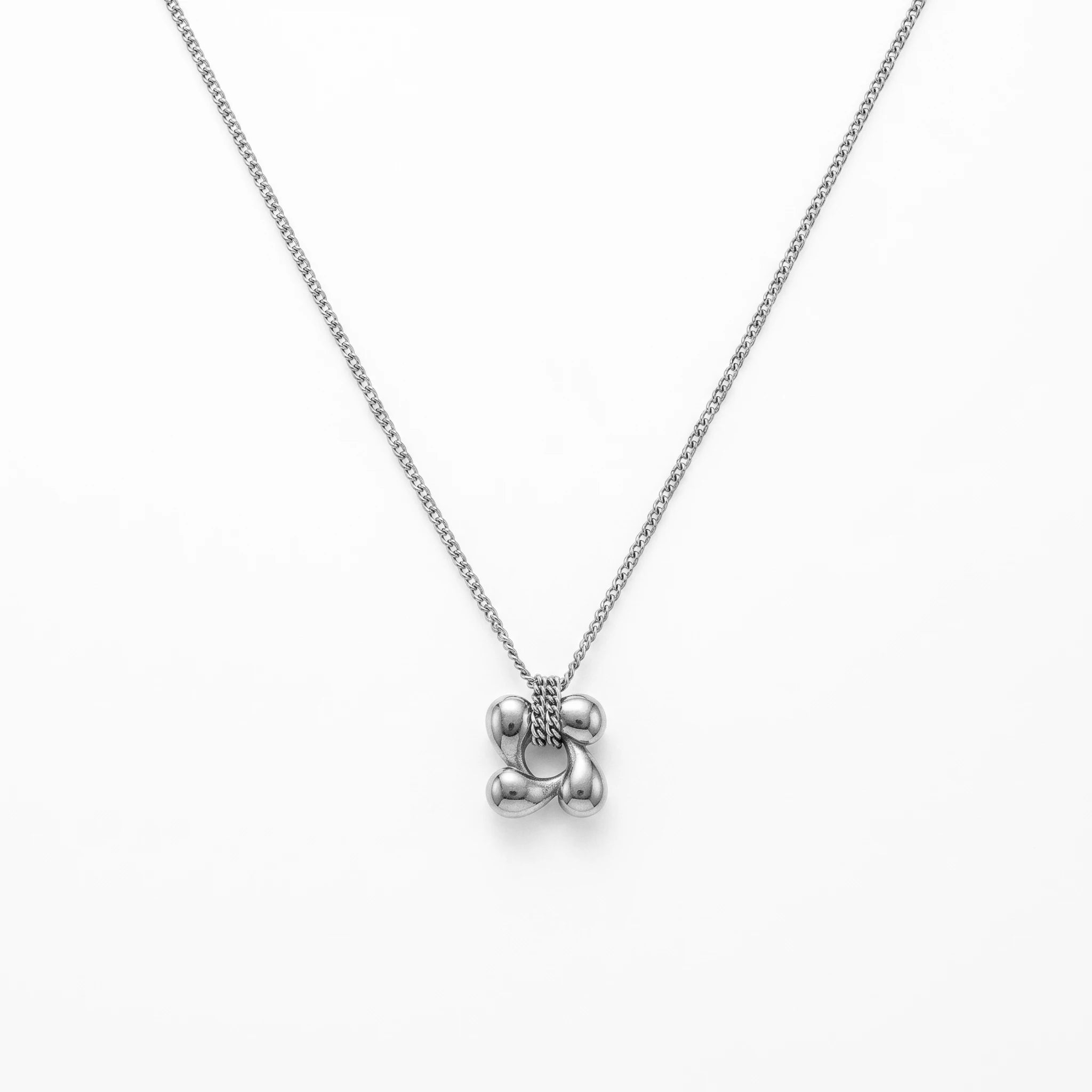 QIAOREN 13952 Stainless Steel Abstract Flower Pendant Necklace Gold Minimalist Waterproof Geometric Jewelry for Women