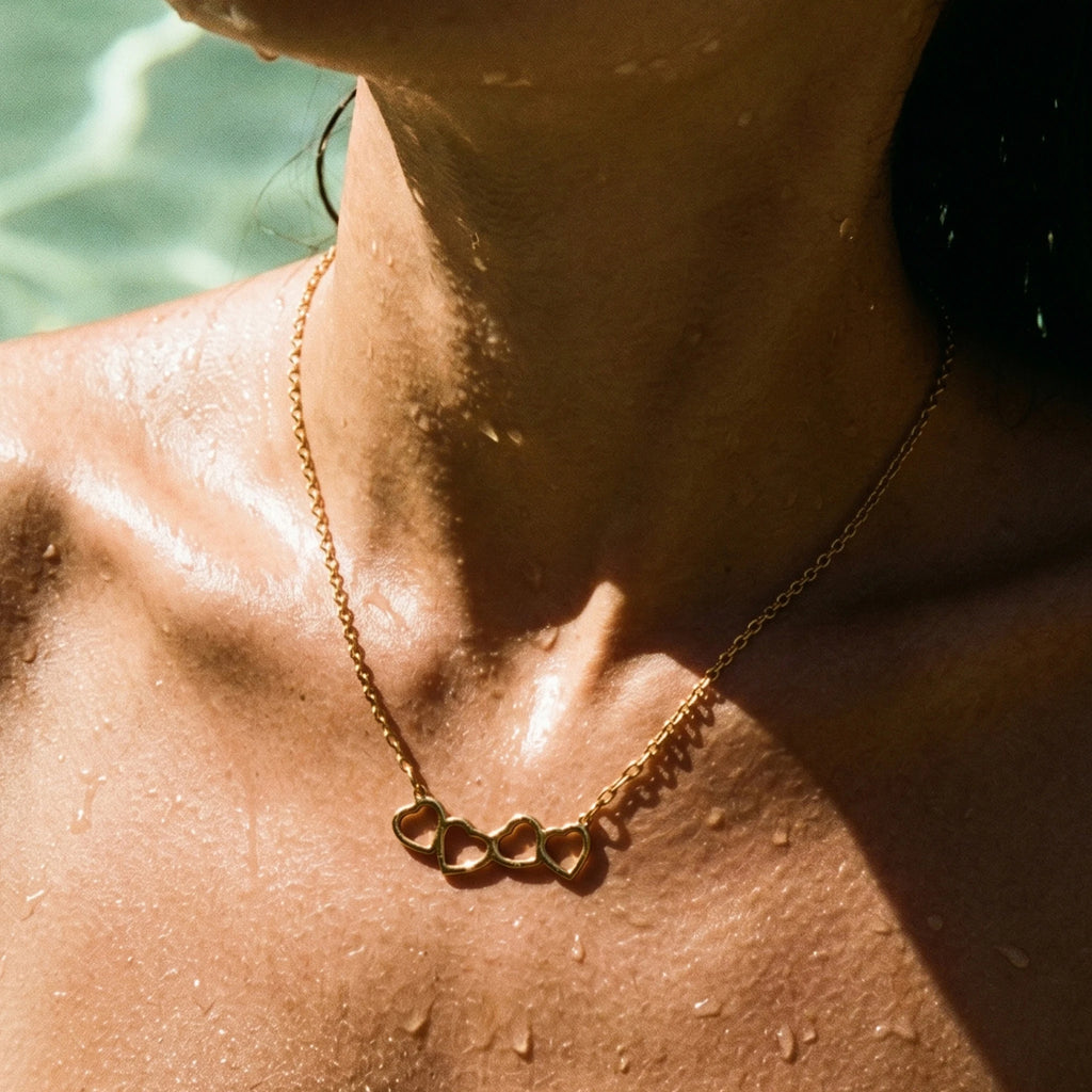 QIAOREN 11940 Trendy Four Linked Heart Necklace Stainless Steel 18K Gold Plated Dainty Interlocking Love Jewelry for Women US EU