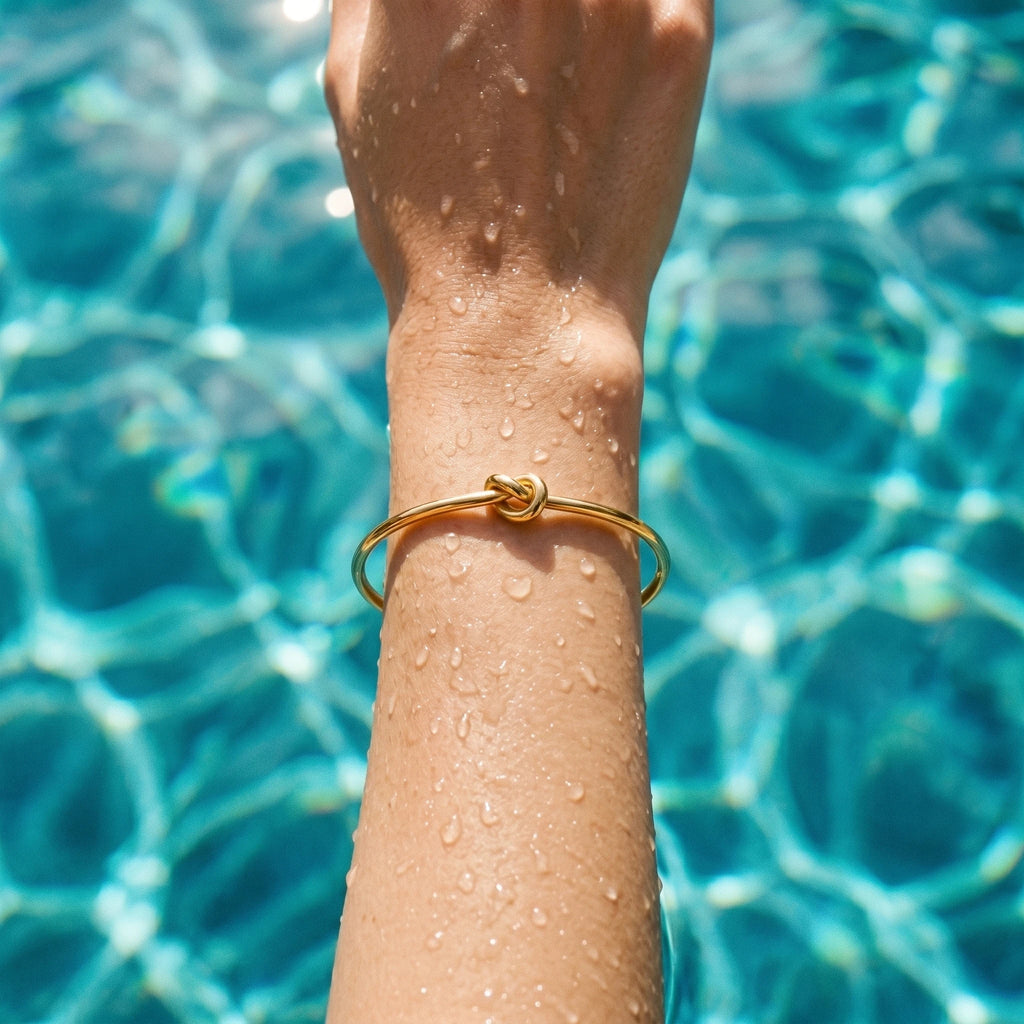 QIAOREN 10592 Love Knot Open Cuff Bangle 18K Gold Plated Stainless Steel Waterproof Tarnish Free Jewelry for Women