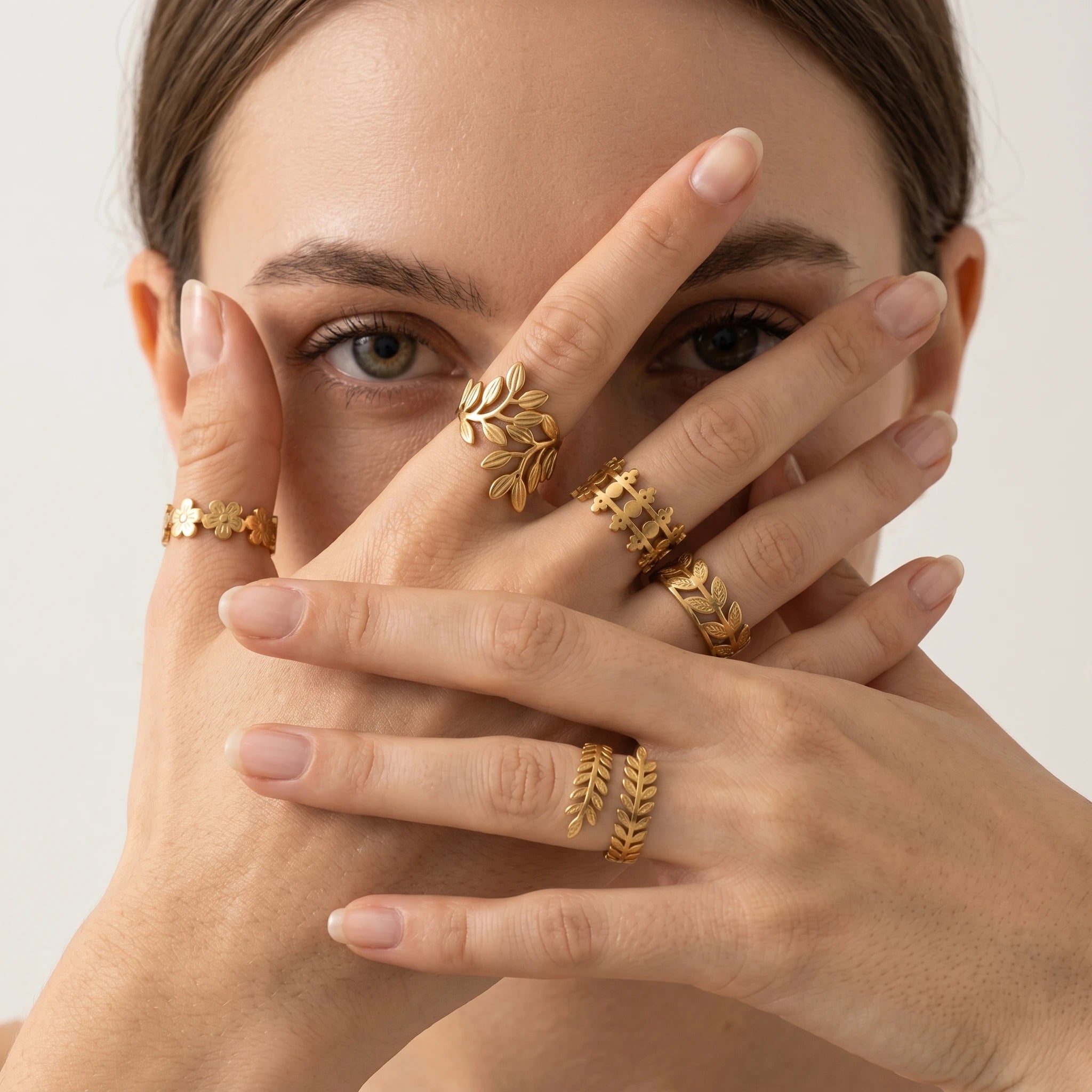 QIAOREN 5Pcs Boho Leaf Flower Gold Stainless Steel Rings Set Tarnish Free Adjustable Stackable Open Cuff Rings for Women