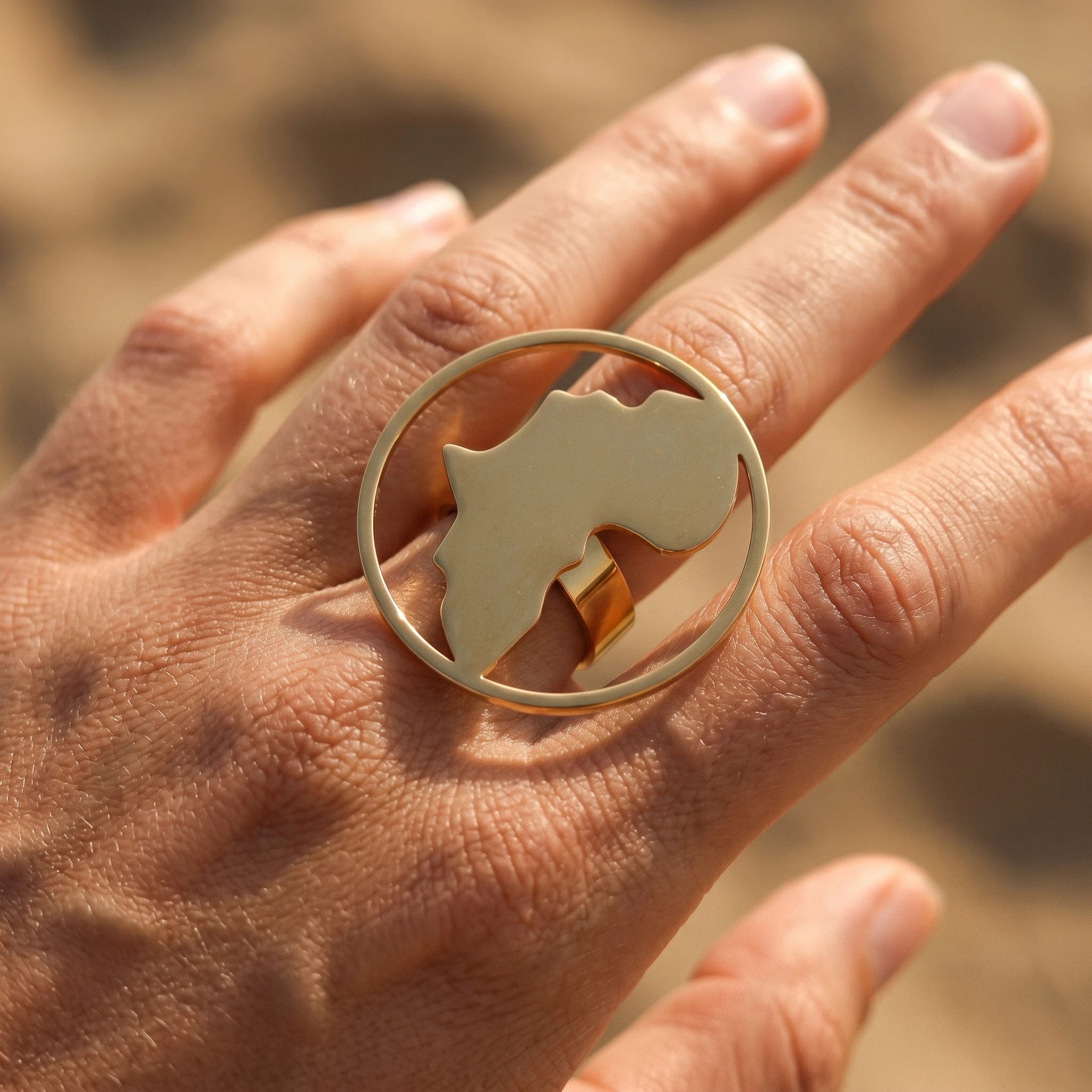 QIAOREN 10899 Stainless Steel Gold Africa Map Open Ring Large Round Frame Adjustable Statement Finger Jewelry for Women