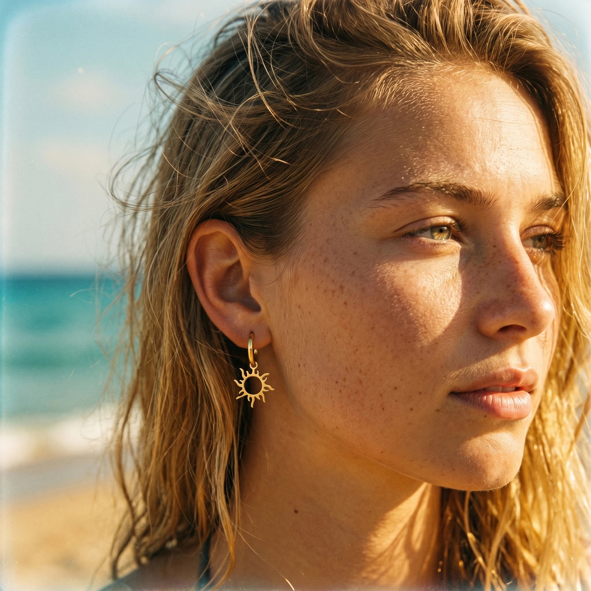 QIAOREN 10959 Stainless Steel Hollow Sun Dangle Hoops Tarnish Resistant Gold Plated Trendy Unisex 0.3mm Thick Beach Earrings
