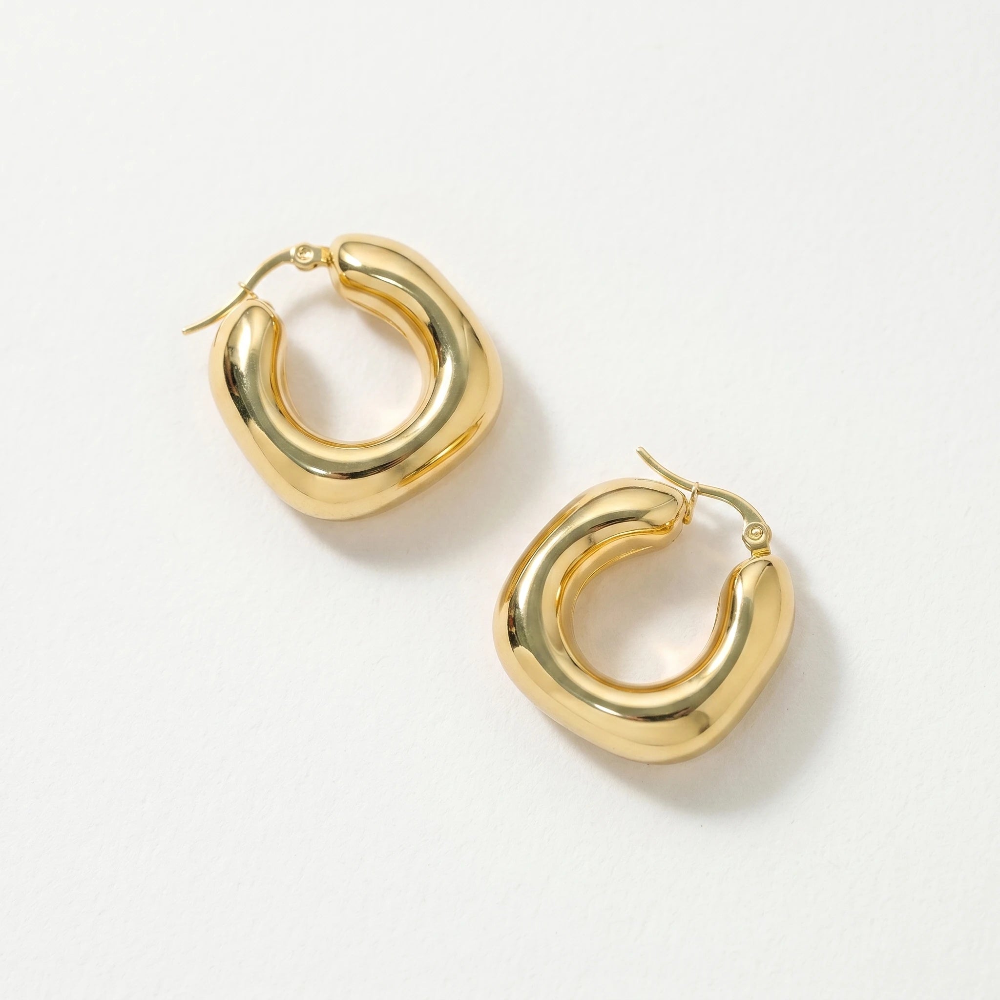 QIAOREN12453Glossy Solid Gold Oval Chunky Hoop Earrings Waterproof Stainless Steel Hoops Hypoallergenic Minimalist Daily Jewelry