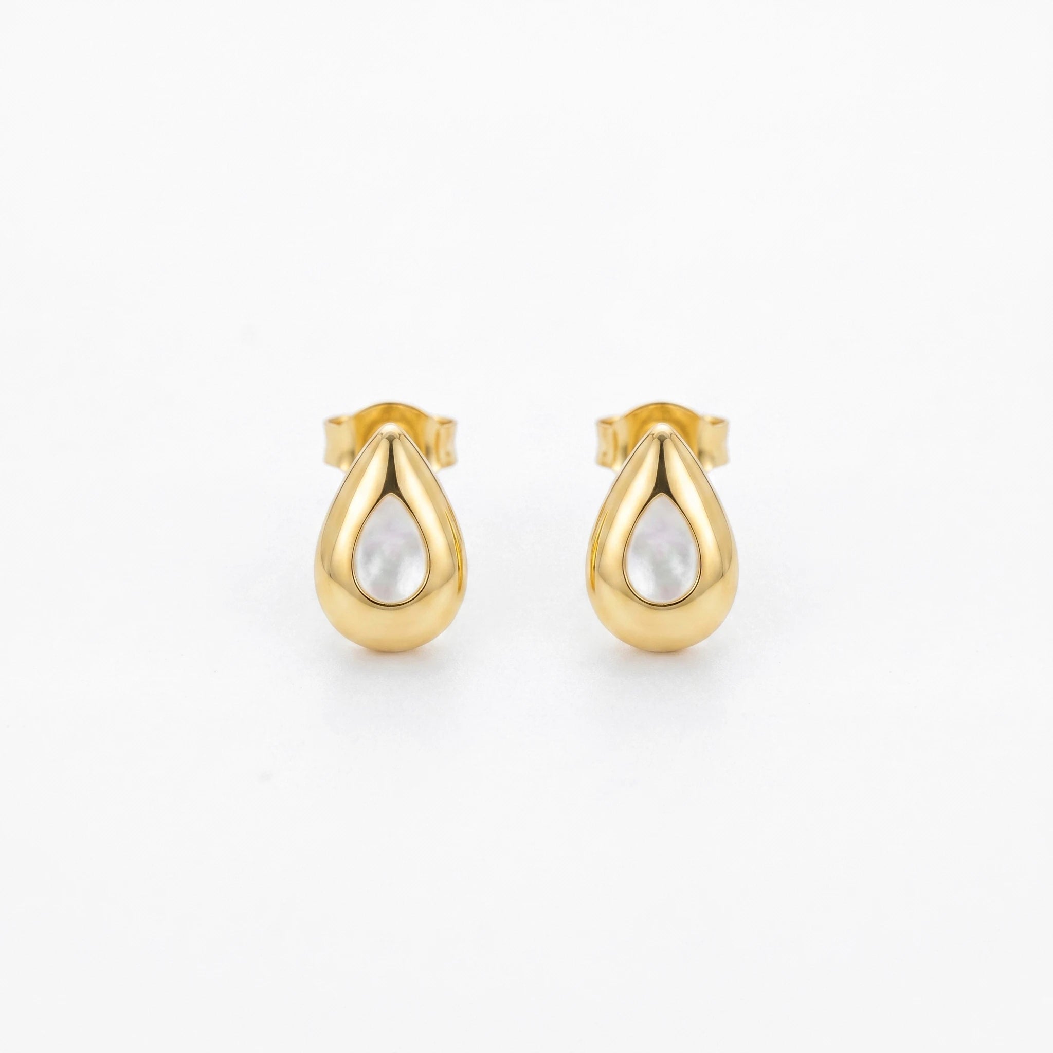 QIAOREN 13222 Gold Plated Teardrop Pearl Stud Earrings for Women Stainless Steel Minimalist Fashion Jewelry